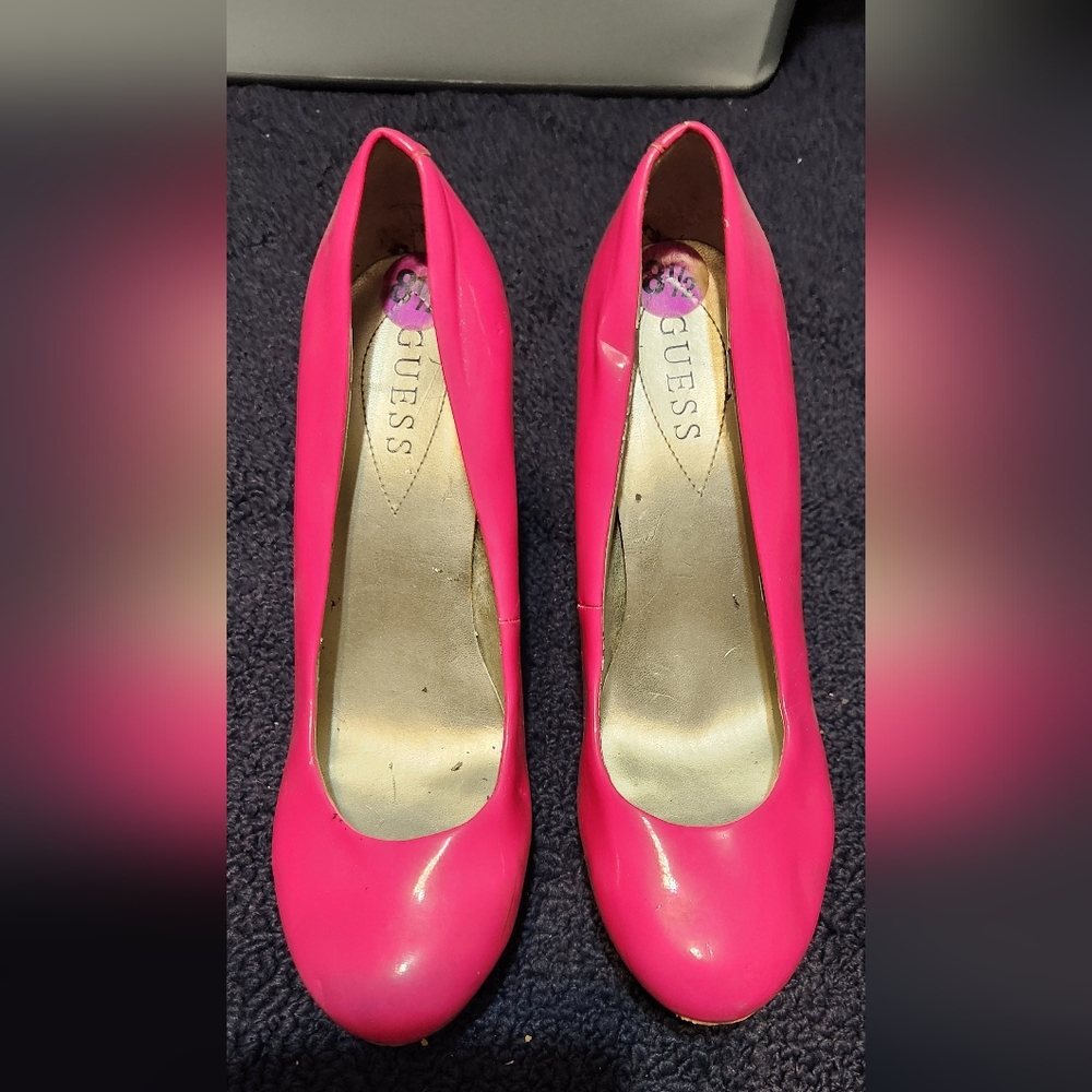 Guess High Heel Pump